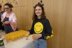 p1020024_53603550625_l