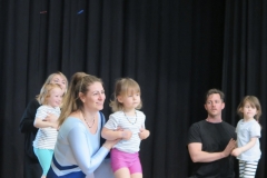 9DAC9BC6-5511-4F89-9867-FDAD38D7DE7D_1_201_a